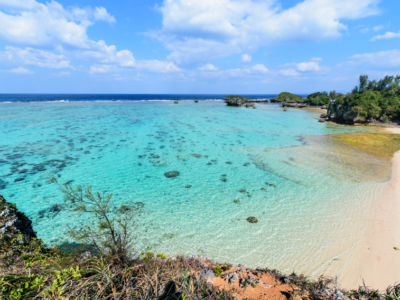 Photography lovers, are you prepared? Every shot becomes a picture wherever you take it♪ Natural beach