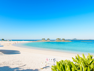 環境省が選んだ「快水浴場百選」に指定されているビーチはココ! エメラルドビーチ♪