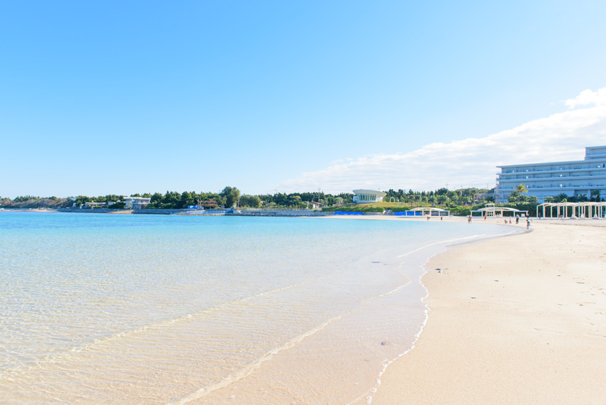 環境省が選んだ 快水浴場百選 に指定されているビーチはココ エメラルドビーチ Okinawaholidayhackers