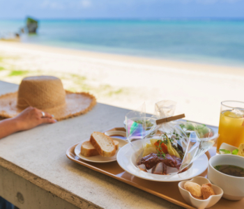 All seats are with ocean view! We visited a cafe in Nakijin where you can enjoy Imadomari Beach