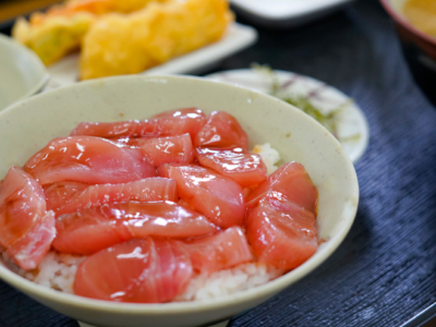 ランチにおすすめ♪沖縄の漁港でご飯!