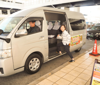 一個人沖繩之旅必看！不需要租車，搭搭看「One Two Smile接駁巴士」吧。