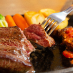 【傳授密技！】去「JUMBO STEAK HAN'S 」享用沖繩牛排稀少部位的方式！！