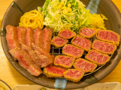 We went to Nikuya Shokudo (Restaurant) in Henza, where you can try a wide assortment of high quality, domestically produced beef in Okinawa.