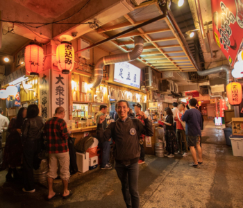 【觀光景點】利用「One Two Smile 接駁巴士」到那霸市榮町與國際通喝好喝滿!!