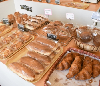 沖縄らしいパンも楽しめる老舗パン屋さん「ベーカリー リンドン」