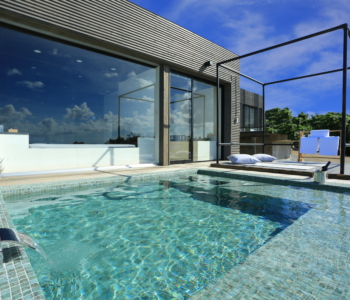 沖縄のプライベートプール付き一棟貸し2選♪