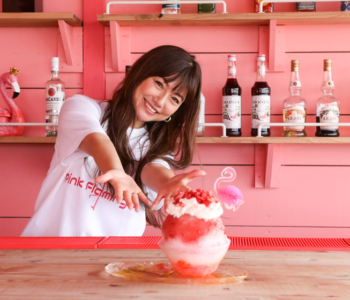 美らSUNビーチにオープン!!島谷ひとみさんプロデュース「PINK FLAMINGO café(ピンクフラミンゴカフェ)」